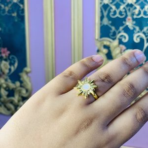 Sparkle white stone stainless ring