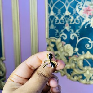 Adjustable bow black ring